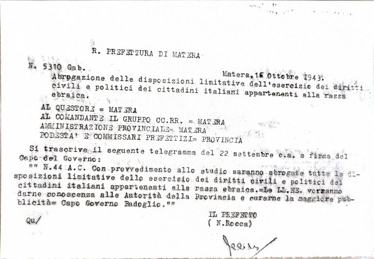 Documento della Prefettura di Matera attestante l'abrogazione delle disposizioni limitative contro i cittadini italiani appartenenti alla razza ebraica