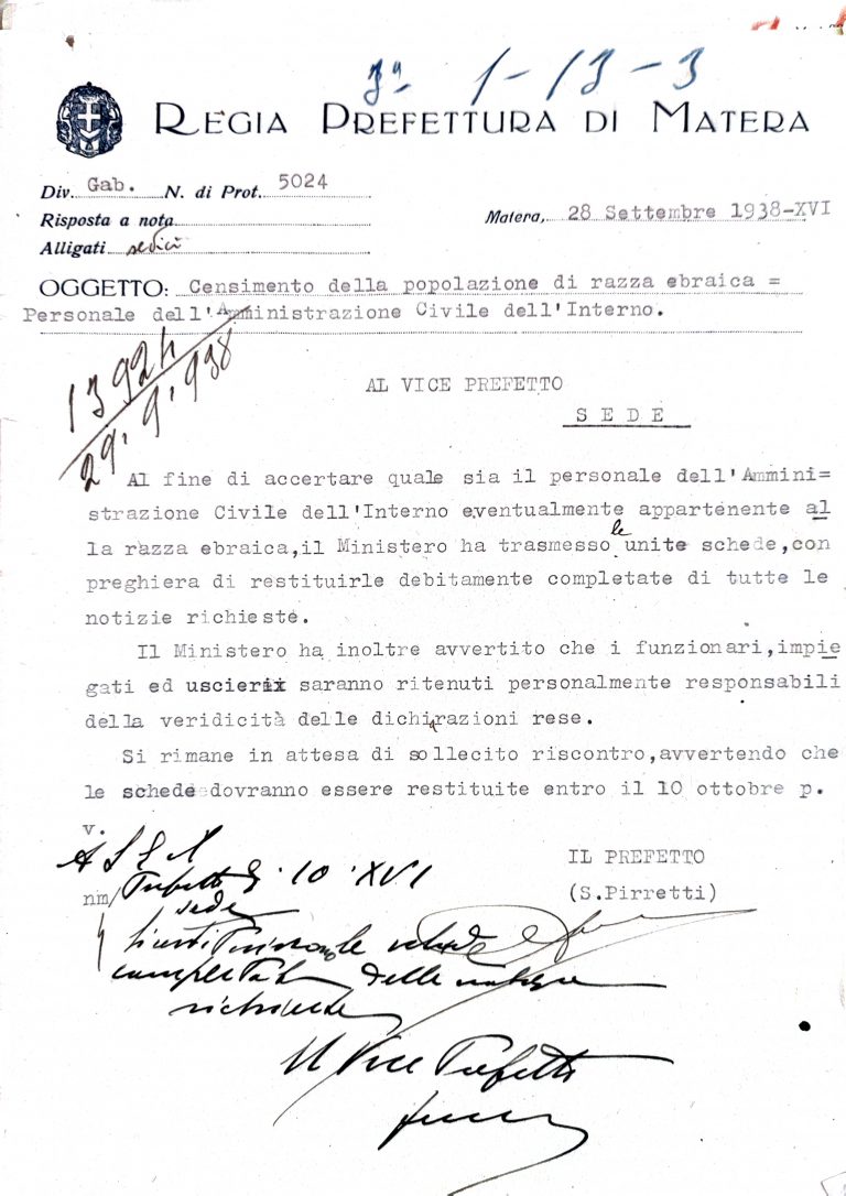 Documento della Prefettura di Matera con oggetto il censimento della popolazione di razza ebraica con particolare riferimento al personale dell'Amministrazione Civile dell'Interno