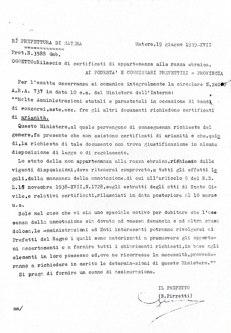 Documento riguardante il rilascio di certificati di appartenenza alla razza ebraica